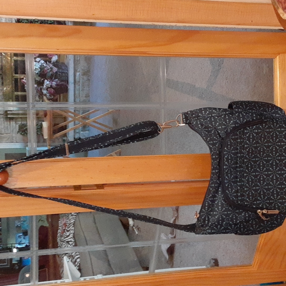 NWOT Travelon shoulder bag